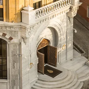 https://aziyade-hotel.istanbul-turkeyhotels.com